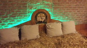 This is a rather rustic setting, isn't it?