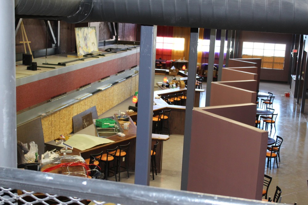 Looking down on the zigzagging bar. 