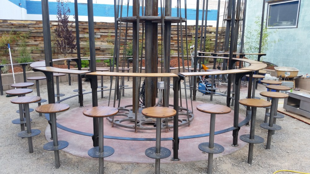 We've never seen a more unique outdoor seating arrangement than this one. 